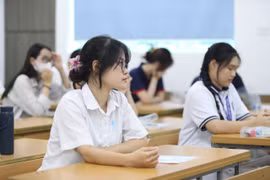 Thí sinh dự thi tốt nghiệp trung học phổ thông. (Ảnh: PV/Vietnam+)