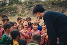 Ca sỹ Đen Vâu được bình chọn là một trong 10 Gương mặt trẻ Việt Nam tiêu biểu năm 2023. (Ảnh: PV/Vietnam+)