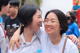 Thí sinh Hà Nội dự thi vào lớp 10. (Ảnh: TTXVN)