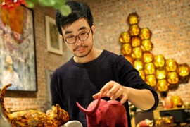 [Photo] Độc đáo đàn trâu sơn mài nghìn con của nghệ nhân 'xứ Đoài' 