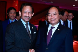 Thủ tướng Nguyễn Xuân Phúc hội kiến Quốc Vương Brunei Hassanal Bolkiah. (Ảnh: Thống Nhất/TTXVN)