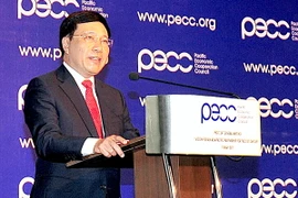 Phó Thủ tướng, Bộ trưởng Ngoại giao Phạm Bình Minh phát biểu tại cuộc họp. (Ảnh: Nguyễn Khang/TTXVN)