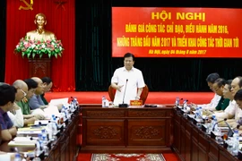 Phó Thủ tướng Trịnh Đình Dũng phát biểu kết luận hội nghị. (Ảnh: An Đăng/TTXVN)