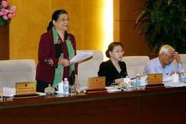Phó Chủ tịch Quốc hội Tòng Thị Phóng phát biểu tại phiên họp. (Ảnh: Nguyễn Dân/TTXVN)