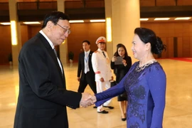 Chủ tịch Quốc hội Nguyễn Thị Kim Ngân đón và hội đàm với Chủ tịch Hội đồng Lập pháp Quốc gia Vương quốc Thái Lan Pornpetch Wichitcholchai, ngày 14/8. (Ảnh: Trọng Đức/TTXVN)