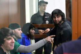 Các đối tượng tại phiên tòa xét xử. (Nguồn: AFP)