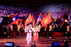 Ấn tượng chung kết cuộc thi sáng tác ca khúc ca ngợi quan hệ Lào-Việt