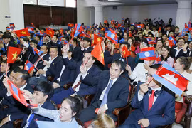 Các đại biểu thanh niên tại buổi giao lưu. (Ảnh: Văn Điệp/TTXVN)