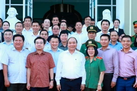 Thủ tướng Nguyễn Xuân Phúc và các đại biểu. (Ảnh: Thống Nhất/TTXVN)