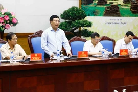 Phó Thủ tướng Phạm Bình Minh, Chủ tịch Ủy ban Quốc gia APEC 2017 chủ trì cuộc họp của Ủy ban Quốc gia APEC 2017. (Ảnh: An Đăng/TTXVN)