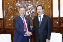 Chủ tịch nước Trần Đại Quang tiếp Ngài Alfonso Tena Garcia, Đại sứ Tây Ban Nha tại Việt Nam đến chào từ biệt, kết thúc nhiệm kỳ công tác. (Ảnh: Nhan Sáng/TTXVN)