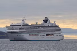 Tàu du lịch hạng sang Crystal Serenity. (Nguồn: cbc.ca)