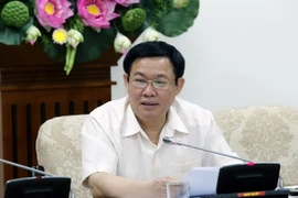  Phó Thủ tướng Vương Đình Huệ phát biểu tại buổi làm việc. (Ảnh: An Đăng/TTXVN)