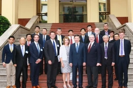 Bộ trưởng Bộ Công an Tô Lâm với các đại biểu. (Ảnh: Doãn Tấn/TTXVN)