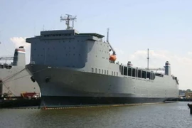 Mỹ chuẩn bị tàu để tiêu hủy kho vũ khí hóa học của Syria