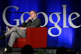 Chủ tịch Google giúp người dùng iPhone đổi sang Android