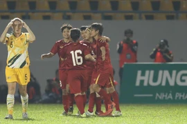 Tuyển nữ Việt Nam chơi cố gắng, chỉ thua 1-2 trước Australia ở trận lượt về vòng play-off Olympic Tokyo 2020. (Ảnh: Vietnam+)