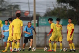 Tuyển U23 Việt Nam tập kín ở buổi tập chiều 9/1 nhằm tránh để lộ thông tin nội bộ trước ngày thi đấu chính thức. (Ảnh: Vietnam+)