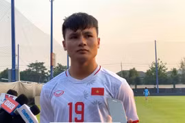 Tiền vệ Quang Hải xúc động khi nhận được thư động viên từ Thủ tướng Chính phủ Nguyễn Xuân Phúc. (Ảnh: Vietnam+)