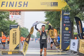 Giải chạy Longbien Marathon 2020 sở hữu dàn vận động viên chất lượng. (Ảnh: CTV/Vietnam+)