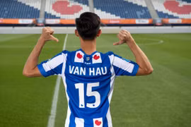 Đoàn Văn Hậu có thể tiếp tục ở lại SC Heerenveen bất chấp khủng hoảng của câu lạc bộ cũng như cả nền bóng đá Hà Lan. (Ảnh: SC Heerenveen)