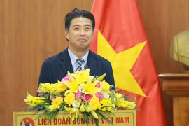 Tân Giám đốc kỹ thuật VFF Yusuke Adachi ra mắt bóng đá Việt Nam chiều 9/9 tại trụ sở VFF. (Ảnh: Hiển Nguyễn/Vietnam+) 