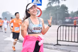 Cận cảnh giải chạy Longbien Marathon 2020 cùng nhiều khoảnh khắc đẹp