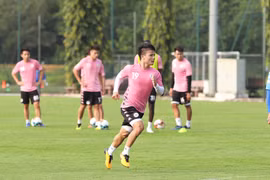 Quang Hải tập luyện sung mãn với Hà Nội FC, sẵn sàng trở lại với các giải đấu bóng đá đỉnh cao. (Ảnh: Hà Nội FC) 