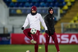 Các cầu thủ Bayern trong buổi tập trước trận đấu. Ảnh: Nguồn Fcb.de