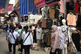 Bài 3: Thị trường may mặc nội địa, vì sao “người ngay sợ kẻ gian”? 