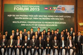 Khai mạc Diễn đàn Đào tạo thị trường vốn tiểu vùng sông Mê Kông, tại Hà Nội, ngày 5/11. (Ảnh: HNX)