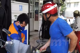 Chỉ số giá tiêu dùng tiếp tục tăng do điều chỉnh giá xăng và điện