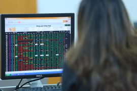 Nhóm cổ phiếu ngân hàng tăng giá tạo lực đẩy cho VN-Index đi lên