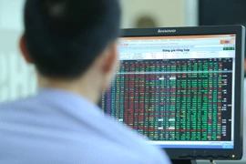 Chứng khoán ảm đạm, hai sàn niêm yết chốt phiên trong sắc đỏ 
