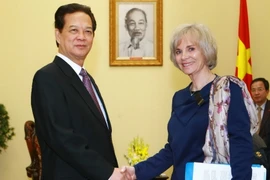 Thủ tướng Nguyễn Tấn Dũng tiếp bà Elisabeth Guigou, Chủ nhiệm Ủy ban Đối ngoại Quốc hội Pháp. (Ảnh: Doãn Tấn/TTXVN) 