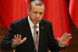 Tổng thống Thổ Nhĩ Kỳ Recep Tayyip Erdogan (ảnh) ngày 26/11 tuyên bố Ankara không phải là bên phải xin lỗi vụ bắn hạ máy bay Nga. (Nguồn: AFP/TTXVN)