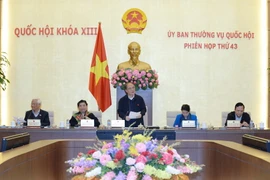 Chủ tịch Quốc hội Nguyễn Sinh Hùng phát biểu bế mạc phiên họp thứ 43 của Ủy ban Thường vụ Quốc hội. (Ảnh: Phương Hoa/TTXVN)