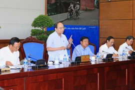 Phó Thủ tướng Nguyễn Xuân Phúc phát biểu. (Ảnh: Doãn Tấn/TTXVN)