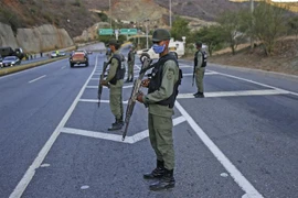 Binh sỹ Venezuela. (Ảnh: AFP/TTXVN)
