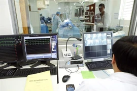 Hoạt động khám chữa bệnh tại Bệnh viện đa khoa tỉnh Lâm Đồng. (Ảnh minh họa: Dương Ngọc/TTXVN)