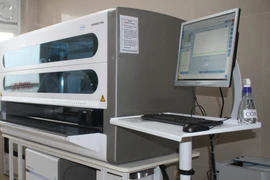 Máy xét nghiệm Real time PCR. (Ảnh minh họa: Thùy Dung/TTXVN)