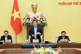 Chủ tịch Quốc hội Vương Đình Huệ phát biểu bế mạc phiên họp. (Ảnh: Nhan Sáng/TTXVN)