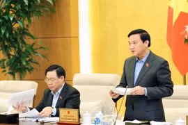 Phó Chủ tịch Quốc hội Nguyễn Khắc Định phát biểu. (Ảnh: Nhan Sáng/TTXVN)