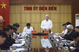 Chủ tịch Ủy ban Trung ương Mặt trận Tổ quốc Việt Nam Đỗ Văn Chiến phát biểu tại buổi làm việc. (Ảnh: Xuân Tư/TTXVN)