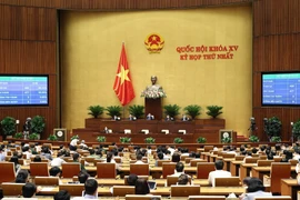 95,59% tổng số đại biểu Quốc hội biểu quyết thông qua việc điều chỉnh chương trình kỳ họp thứ nhất Quốc hội khoá XV. (Ảnh: Dương GiangT/TXVN)