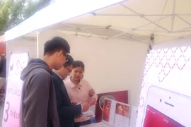 Triển lãm gian hàng tại Start-up Festival 2016. (Ảnh: PV/Vietnam+)