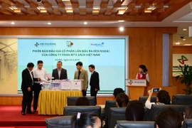 Công ty Sách Việt Nam thực hiện IPO, ngày 24/3. (Ảnh: HNX)