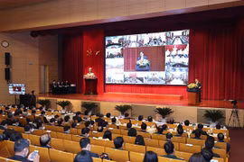 Thủ tướng Phạm Minh Chính phát biểu chỉ đạo tại Hội nghị Ngoại giao 31. (Ảnh: Dương Giang/TTXVN)