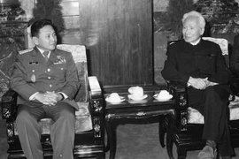 Chủ tịch Hội đồng Bộ trưởng Phạm Văn Đồng tiếp đại tướng, Tổng tham mưu trưởng lục quân Indonesia Rudini thăm Việt Nam (27/3/1986). (Ảnh: Xuân Lâm/TTXVN)