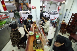 Một số hoạt động kinh doanh dịch vụ được mở cửa trở lại tại Hải Phòng. (Ảnh minh họa: Thành Đạt/TTXVN)